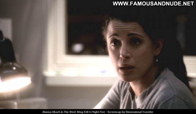 Alanna Ubach The West Wing Posing Hot Babe Beautiful Celebrity Tv