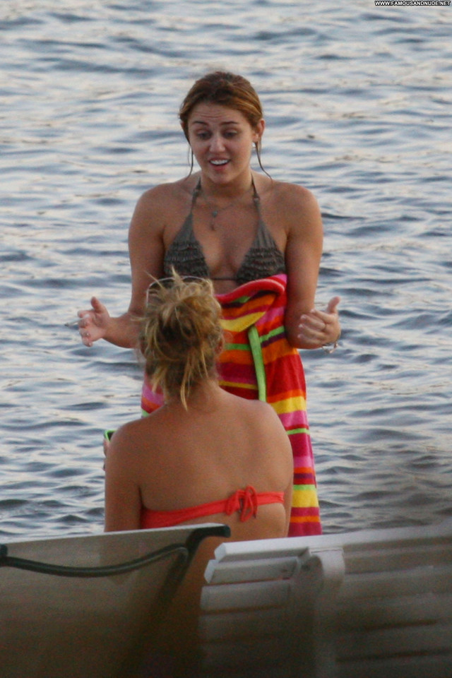 Miley Cyrus No Source  Posing Hot Beautiful Lake High Resolution