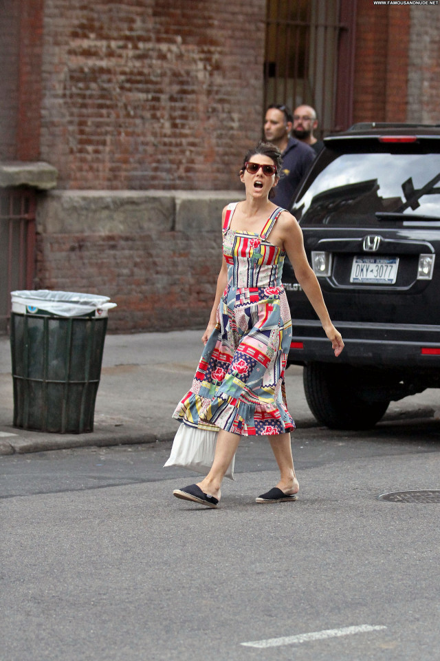 Marisa Tomei Manhattan Babe Posing Hot High Resolution Beautiful