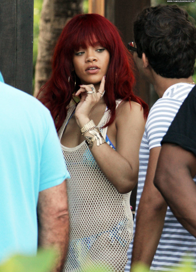 Rihanna No Source High Resolution Posing Hot Beautiful Celebrity