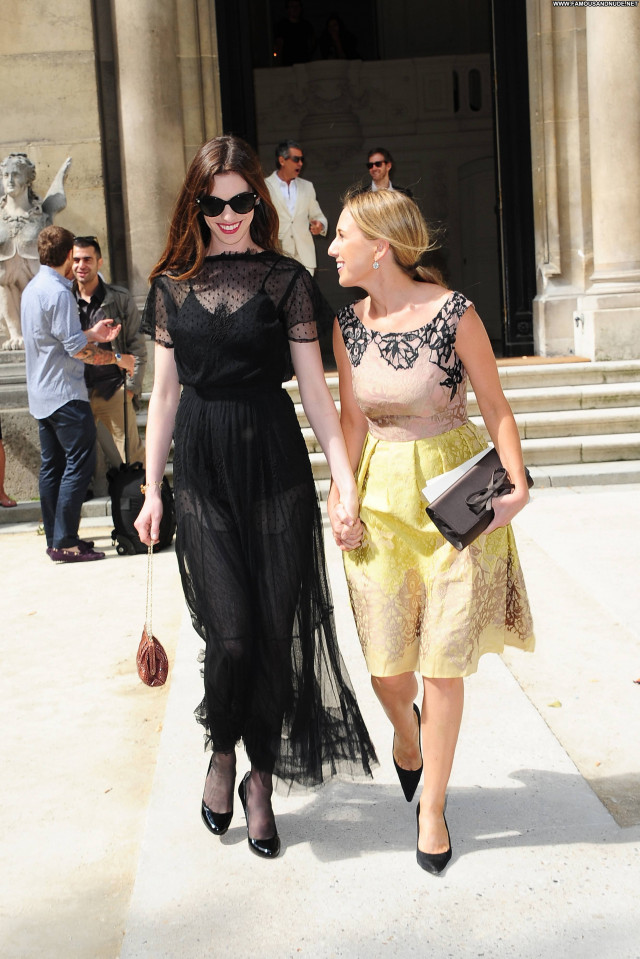 Anne Hathaway Valentino Celebrity Posing Hot Paris High Resolution