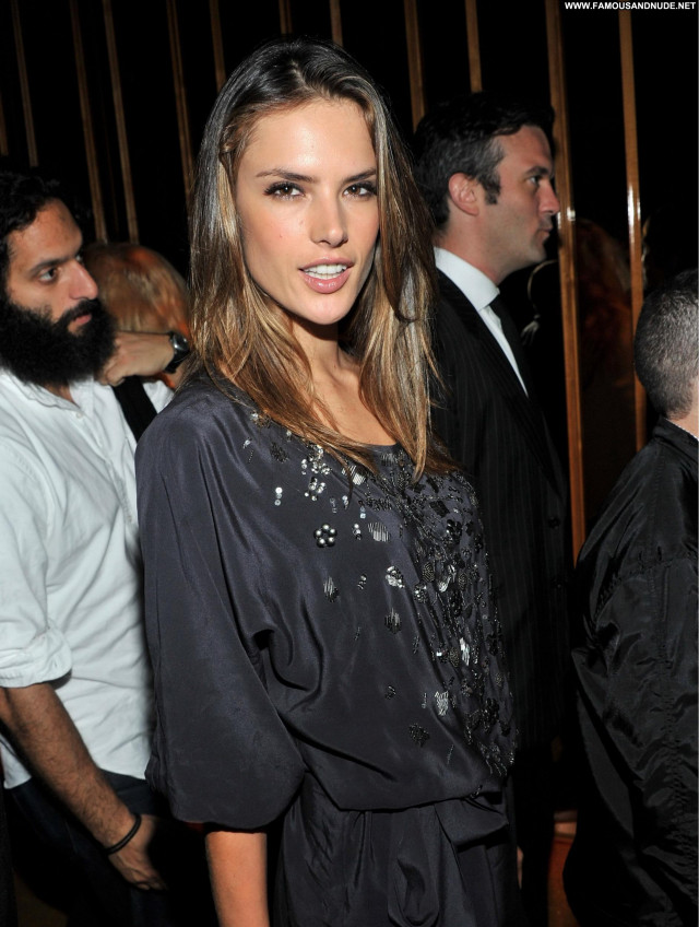 Alessandra Ambrosio The Hangover High Resolution Celebrity Beautiful
