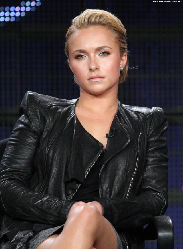 Hayden Panettiere No Source Posing Hot Beautiful Celebrity Winter