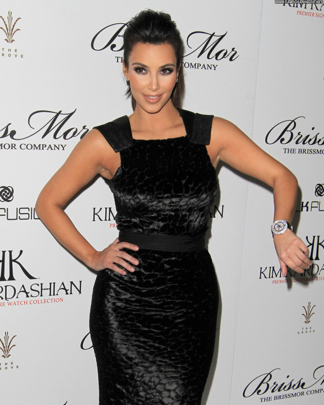 Kim Kardashian No Source Posing Hot Celebrity High Resolution