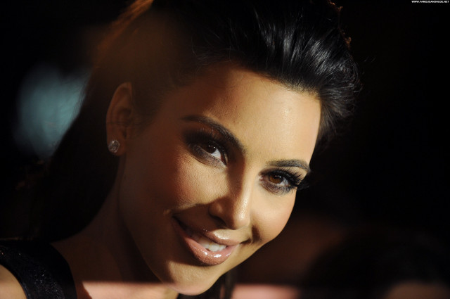 Kim Kardashian No Source Posing Hot High Resolution Beautiful Babe