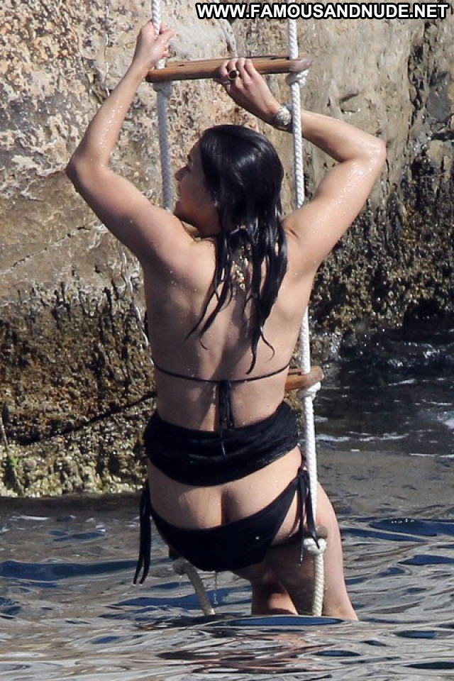 Michelle Rodriguez No Source Babe Bikini Celebrity Posing Hot France