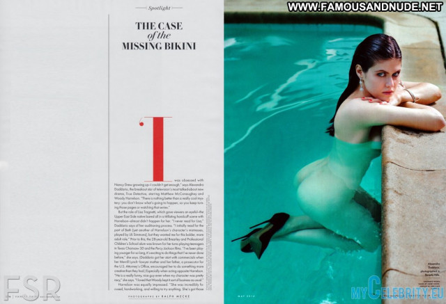 Alexandra Daddario Swimming Pool Celebrity Usa Beautiful Babe Nude