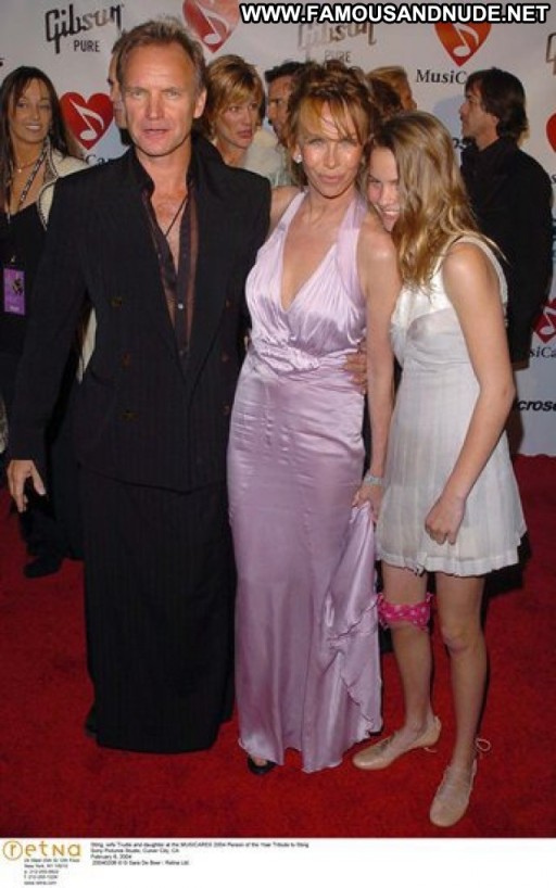 Trudie Styler Straight Beautiful Posing Hot Babe Celebrity Actress